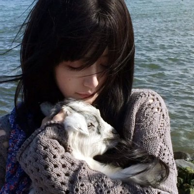 橙色女孩